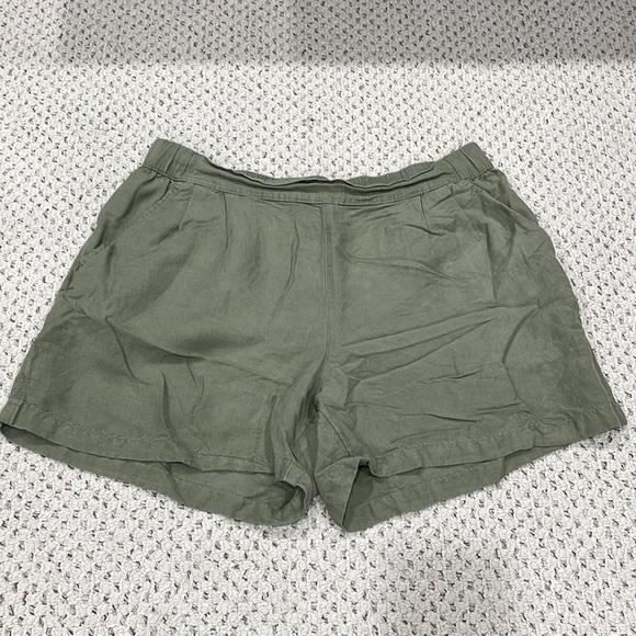 A New Day Green Linen Shorts, women's size L - Picture 1 of 6